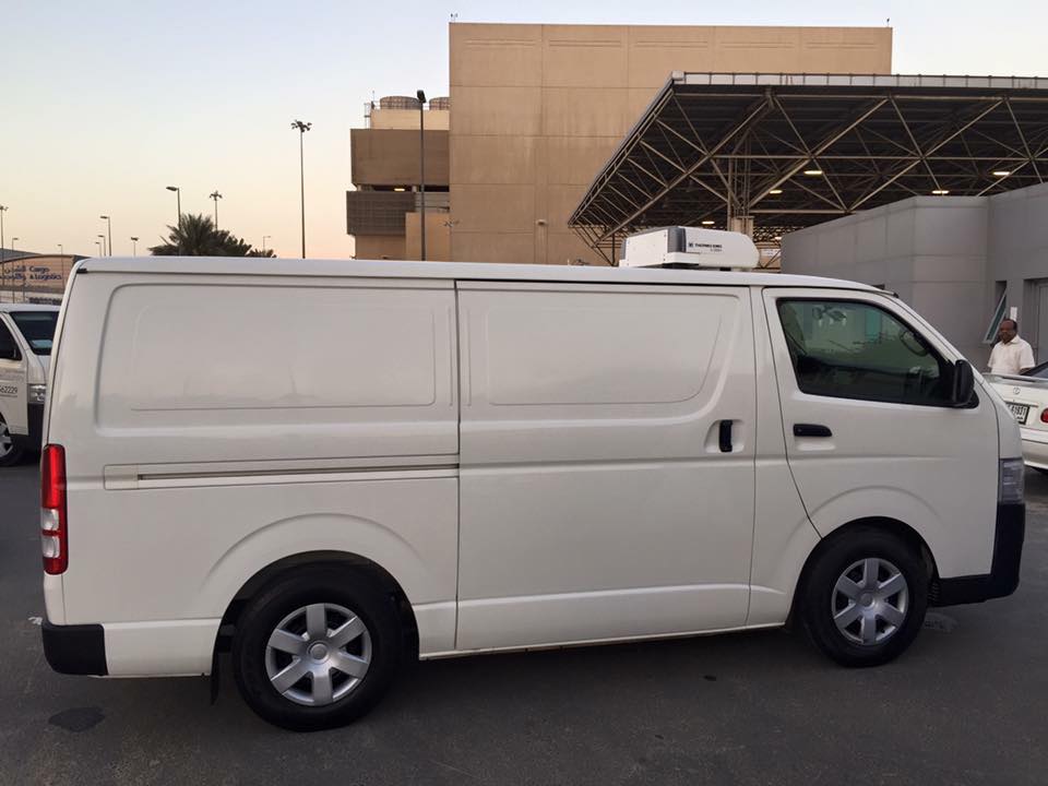 Chiller van delivering to a restaurant in Business Bay Dubai